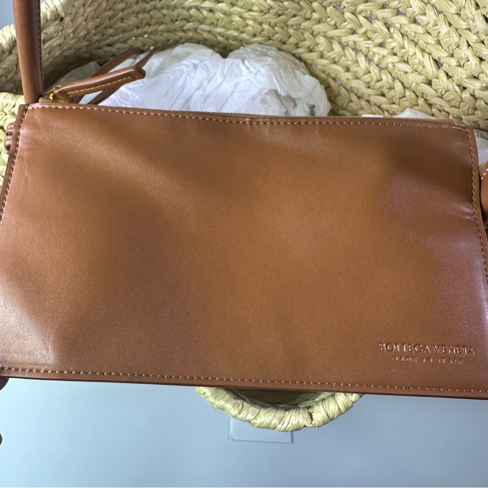 NEW Bottega Veneta Arco Natural Wood Rafia Medium Tote - Picture 10 of 16